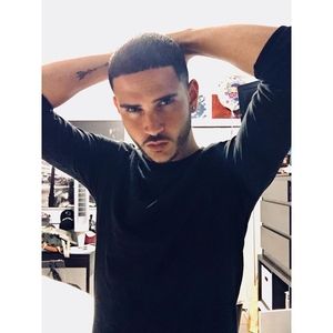 Meet your Posher, Javier